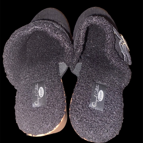 Clogs - Picture 3 of 4